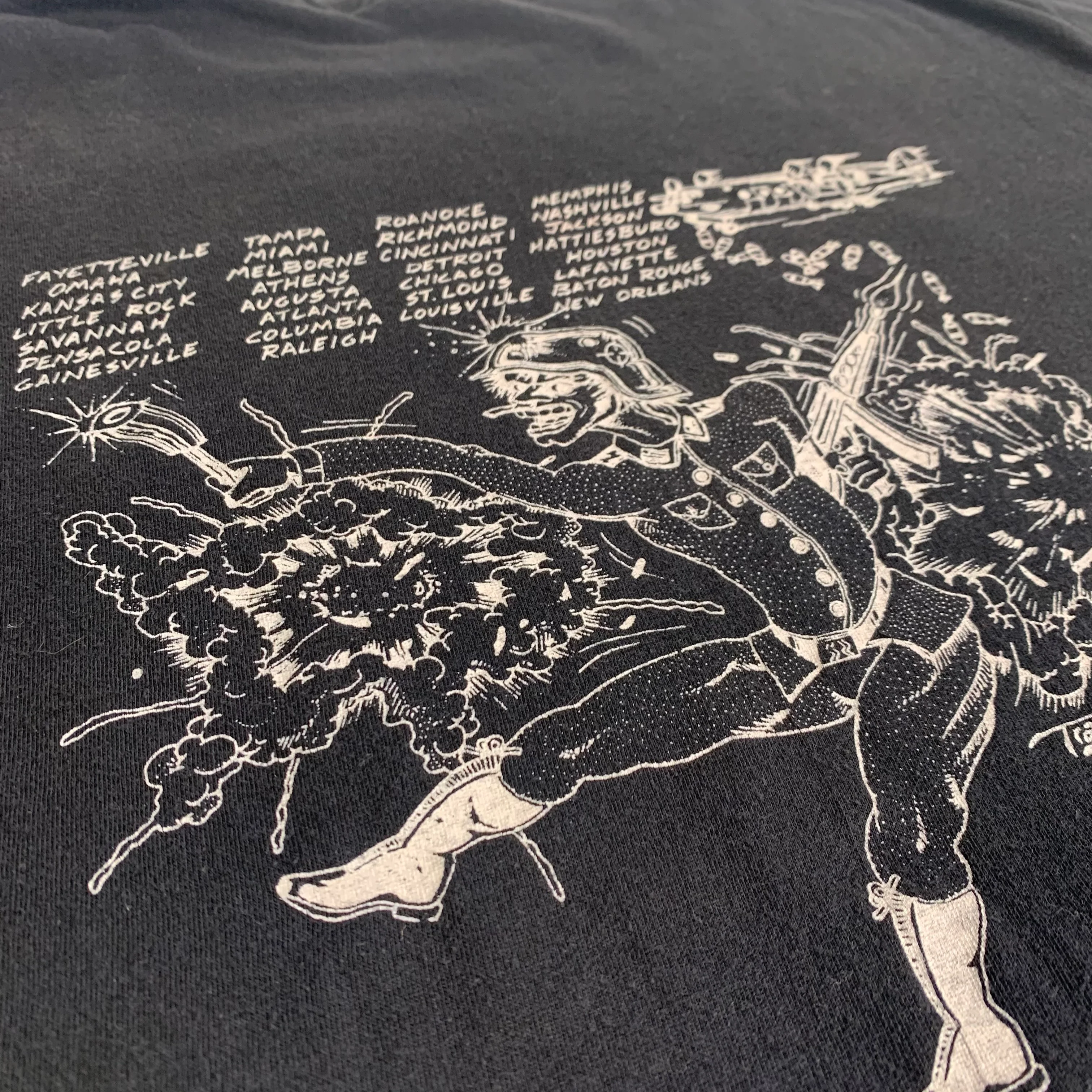 Vintage Shellshock "Whites Of Their Eyes" T-Shirt - Image 4